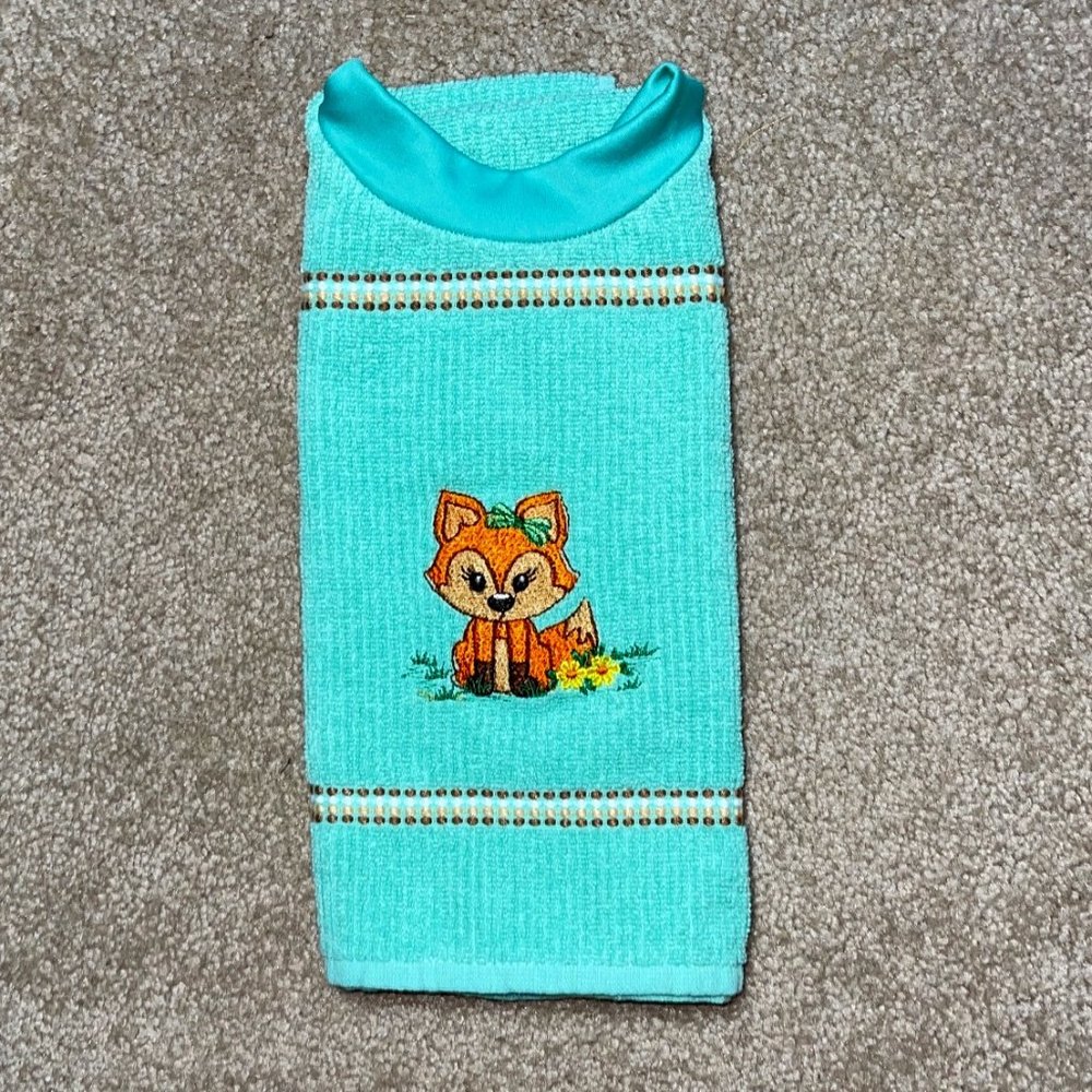 NWOT Baby Towel Bib Embroidered Age 1-5